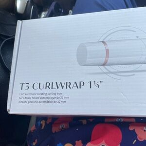 T3 Curlwrap 1¼" Automatic Rotating Curling Iron - White and Rose Gold